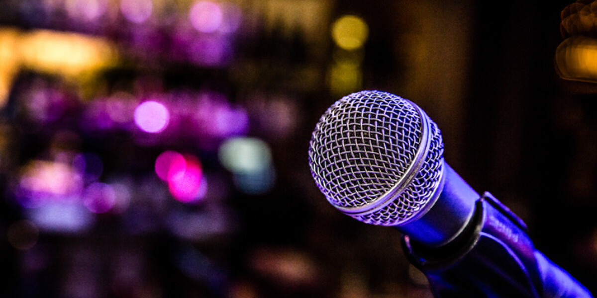 Microphone