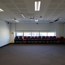 rED gUM rOOM
